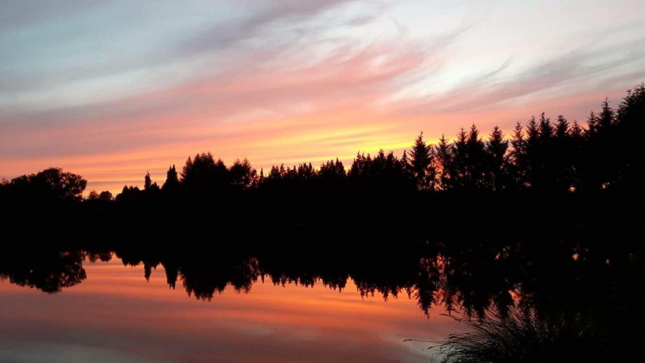 Spruce Lake Sauviat-sur-Vige Eksteriør billede